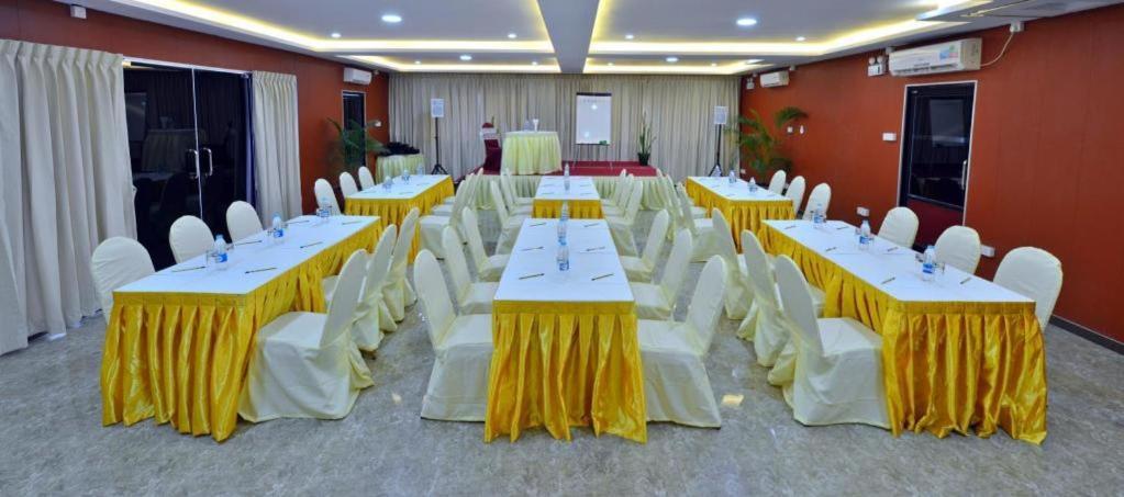 Hotel H Valley Yangon Ngoại thất bức ảnh
