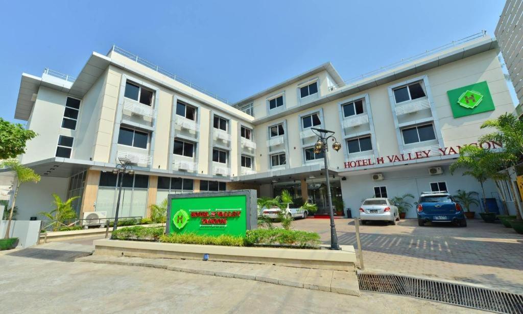 Hotel H Valley Yangon Ngoại thất bức ảnh