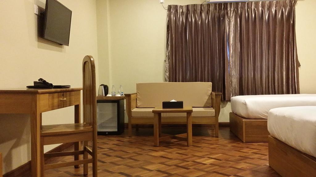 Hotel H Valley Yangon Ngoại thất bức ảnh