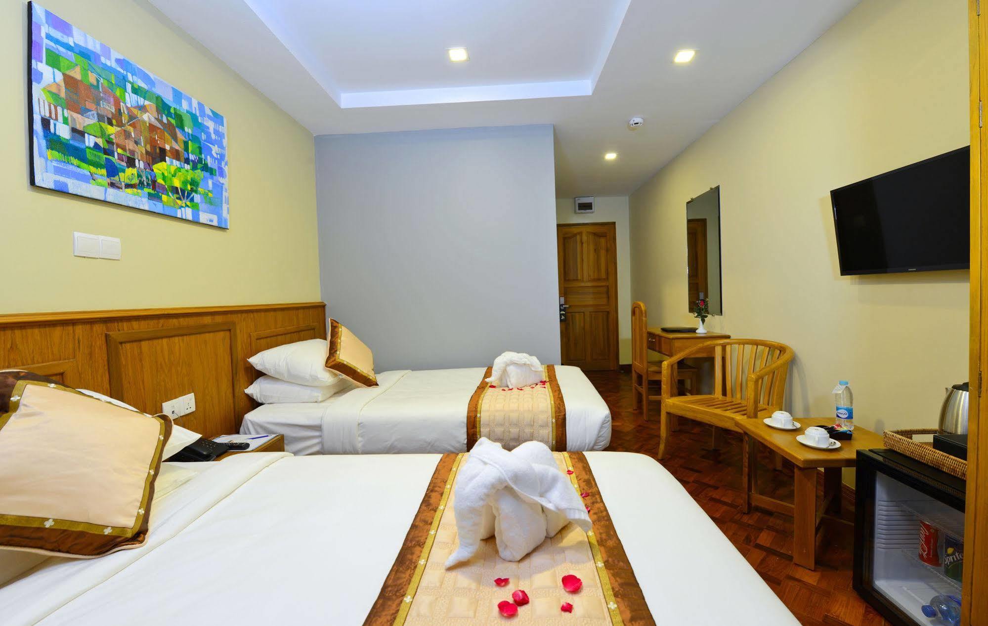 Hotel H Valley Yangon Ngoại thất bức ảnh